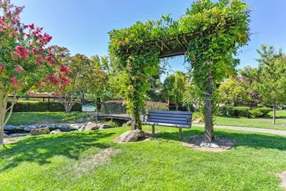 724 Woodside Lane East #6, Sacramento, CA 95825 - Photo 35
