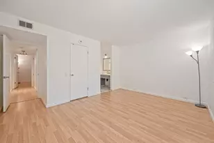 724 Woodside Ln E, Sacramento, CA 95825 - Photo 13