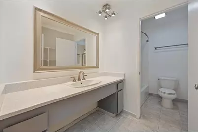 724 Woodside Lane East #6, Sacramento, CA 95825 - Photo 17