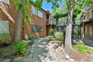 724 Woodside Ln E, Sacramento, CA 95825 - Photo 27
