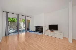 724 Woodside Ln E, Sacramento, CA 95825 - Photo 1