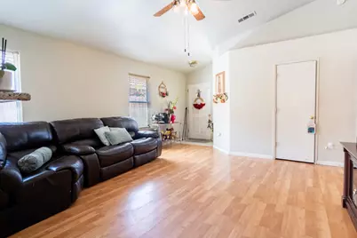 1089 La Mesa Street, Escalon, CA 95320 - Photo 5