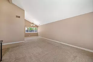 9241 Linda Rio Dr, Sacramento, CA 95826 - Photo 17
