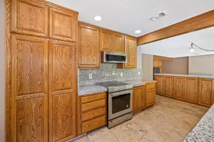 9241 Linda Rio Dr, Sacramento, CA 95826 - Photo 3