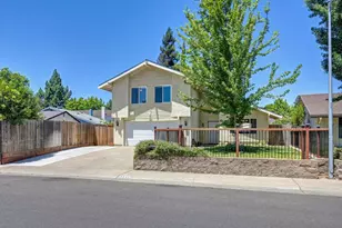 9241 Linda Rio Dr, Sacramento, CA 95826 - Photo 7