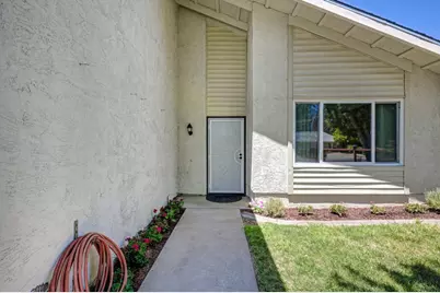 9241 Linda Rio Drive, Sacramento, CA 95826 - Photo 13