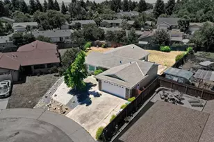 4018 Dion Ct, Sacramento, CA 95826 - Photo 3
