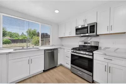 4018 Dion Court, Sacramento, CA 95826 - Photo 11