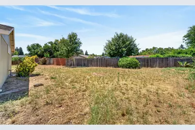 4018 Dion Court, Sacramento, CA 95826 - Photo 27