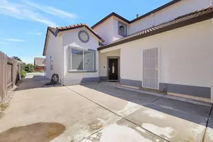 8401 Carriage Oaks Way, Antelope, CA 95843 - Photo 3