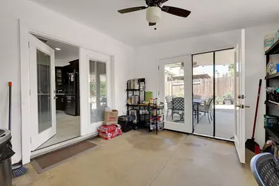 8401 Carriage Oaks Way, Antelope, CA 95843 - Photo 43