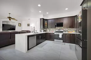 8401 Carriage Oaks Way, Antelope, CA 95843 - Photo 11