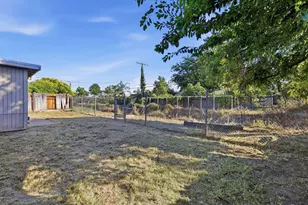 6457 Channing Dr, North Highlands, CA 95660 - Photo 19