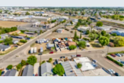 2111 Hackett Road, Ceres, CA 95307 - Photo 25