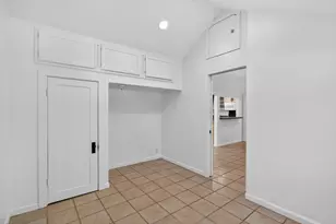 9161 Grove St, Elk Grove, CA 95624 - Photo 11