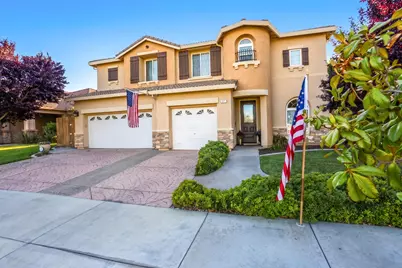 211 Las Palmas Street, Los Banos, CA 93635 - Photo 1