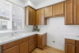 414 17th St, Sacramento, CA 95811 - Photo 17
