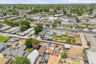 1105 W G St, Oakdale, CA 95361 - Photo 87