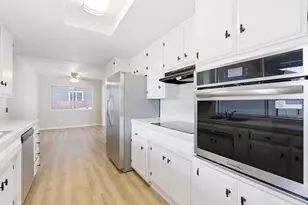 7436 Golden Oak Wy, Sacramento, CA 95831 - Photo 13
