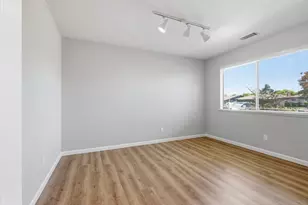 7436 Golden Oak Wy, Sacramento, CA 95831 - Photo 25