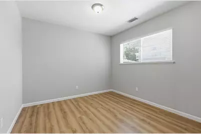 7436 Golden Oak Way, Sacramento, CA 95831 - Photo 27