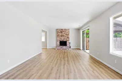 7436 Golden Oak Way, Sacramento, CA 95831 - Photo 7