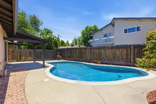 7436 Golden Oak Wy, Sacramento, CA 95831 - Photo 35