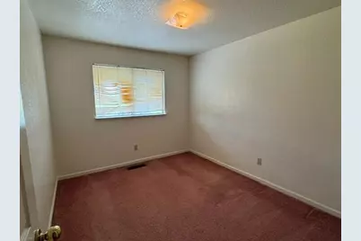 5930 Buckskin Place, Stockton, CA 95210 - Photo 13