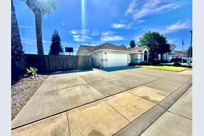 1035 Starbrook Drive, Galt, CA 95632 - Photo 3