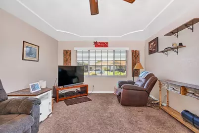 1037 Jackson Avenue, Los Banos, CA 93635 - Photo 9