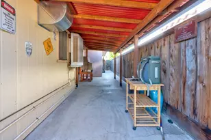 1037 Jackson Ave, Los Banos, CA 93635 - Photo 43