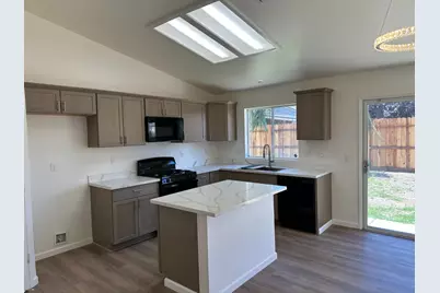 1376 Venice Circle, Stockton, CA 95206 - Photo 7