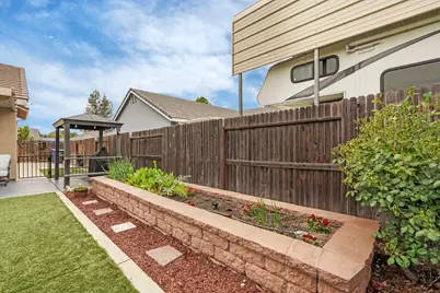 962 Stampede Trail, Galt, CA 95632 - Photo 47