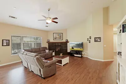 962 Stampede Trail, Galt, CA 95632 - Photo 5