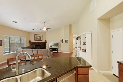 962 Stampede Trail, Galt, CA 95632 - Photo 7