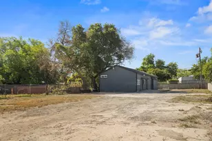 3300 27th Ave, Sacramento, CA 95820 - Photo 5