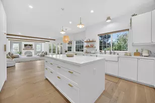 7636 Bridgeview Dr, Sacramento, CA 95831 - Photo 17
