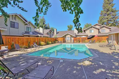 2042 University Park Drive, Sacramento, CA 95825 - Photo 25