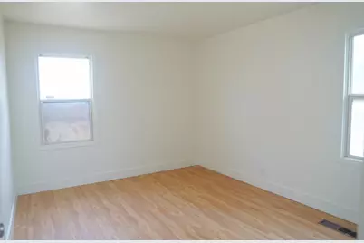 5650 Velma Way, Sacramento, CA 95824 - Photo 17