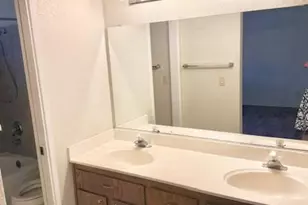 8170 Sarasota, Sacramento, CA 95828 - Photo 9