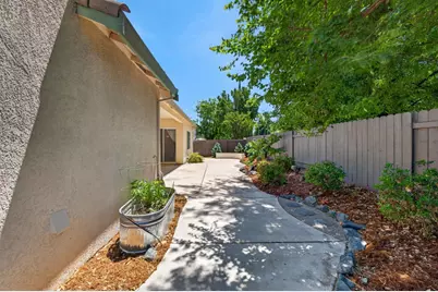 380 Lyman Circle, Sacramento, CA 95835 - Photo 59