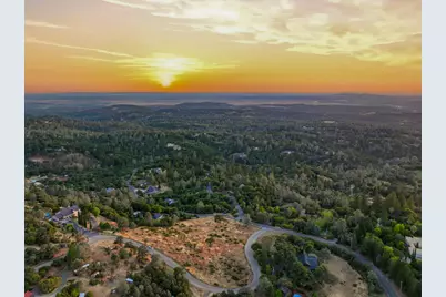 10306 Canyon Creek Lane, Penn Valley, CA 95946 - Photo 9