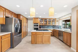 8904 Royal Gate Way, Elk Grove, CA 95624 - Photo 33