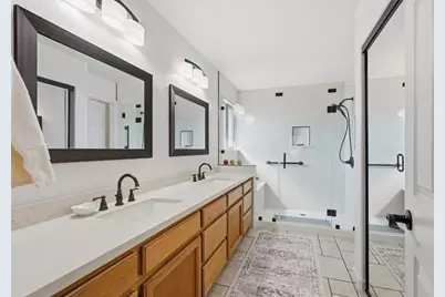 8904 Royal Gate Way, Elk Grove, CA 95624 - Photo 37
