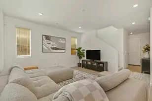 8858 Charrington Wy, Sacramento, CA 95829 - Photo 5