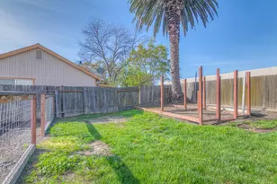 2886 Leslie Ln, West Sacramento, CA 95691 - Photo 35