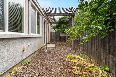 2920 Tourbrook Way, Sacramento, CA 95833 - Photo 27