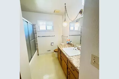 1633 Walnut, Escalon, CA 95320 - Photo 11