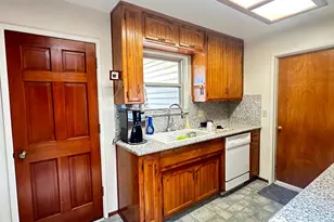 1633 Walnut, Escalon, CA 95320 - Photo 3