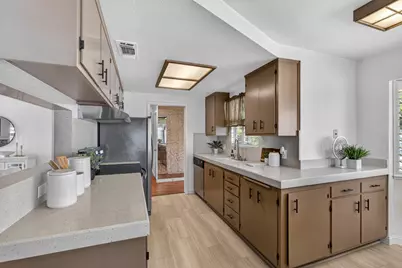 5012 I Parkway, Sacramento, CA 95823 - Photo 3